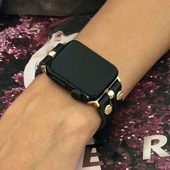Classic Black & Gold Apple iWatch Leather Bracelet main image 4
